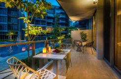 Mon Jervois Balcony